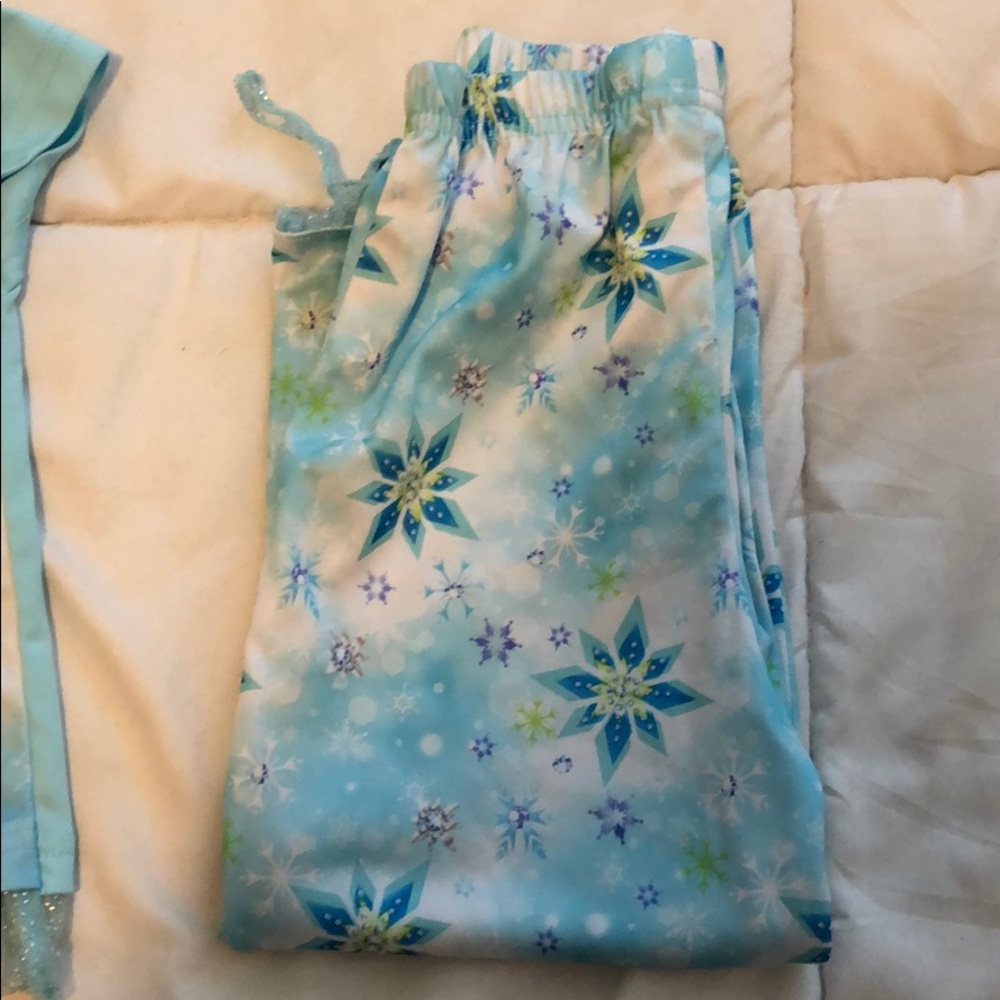 2pc Frozen Pajama Set - Picture 3 of 3